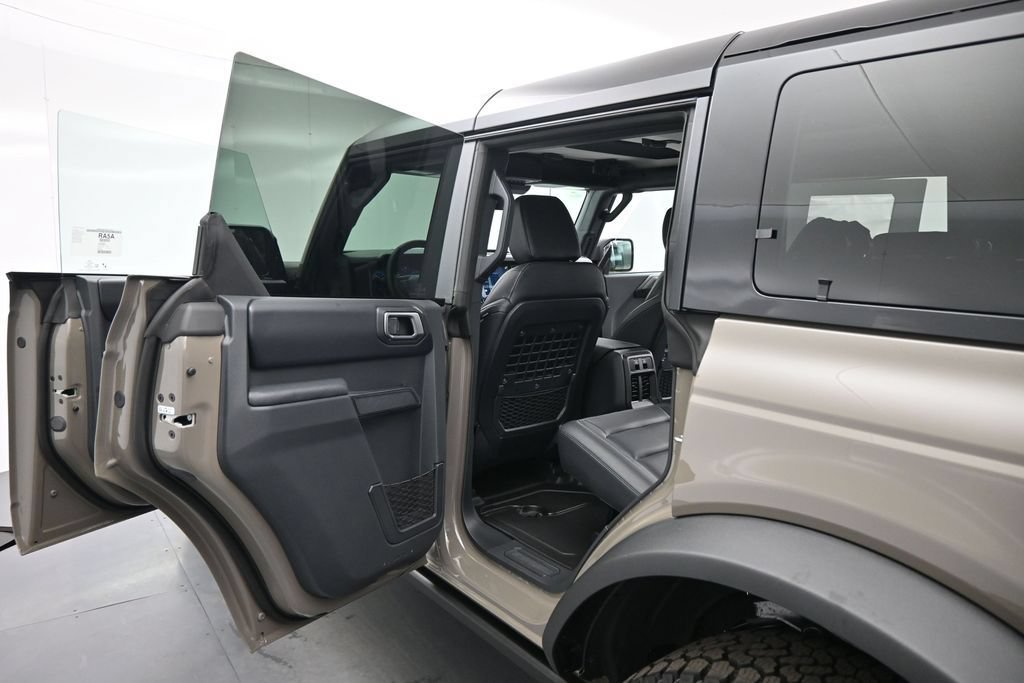New 2026 Ford Bronco Badlands AWD/4WD image 17