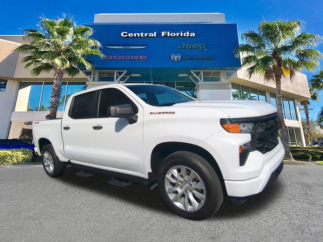 Used 2023 Chevrolet Silverado 1500 Custom image 2