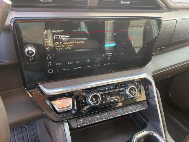 Used 2024 GMC Sierra 3500 Denali image 29