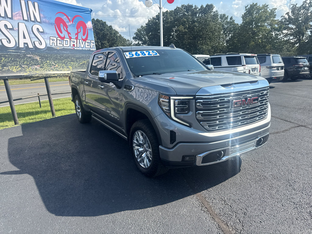 Used 2024 GMC Sierra 1500 Denali AWD/4WD image 3