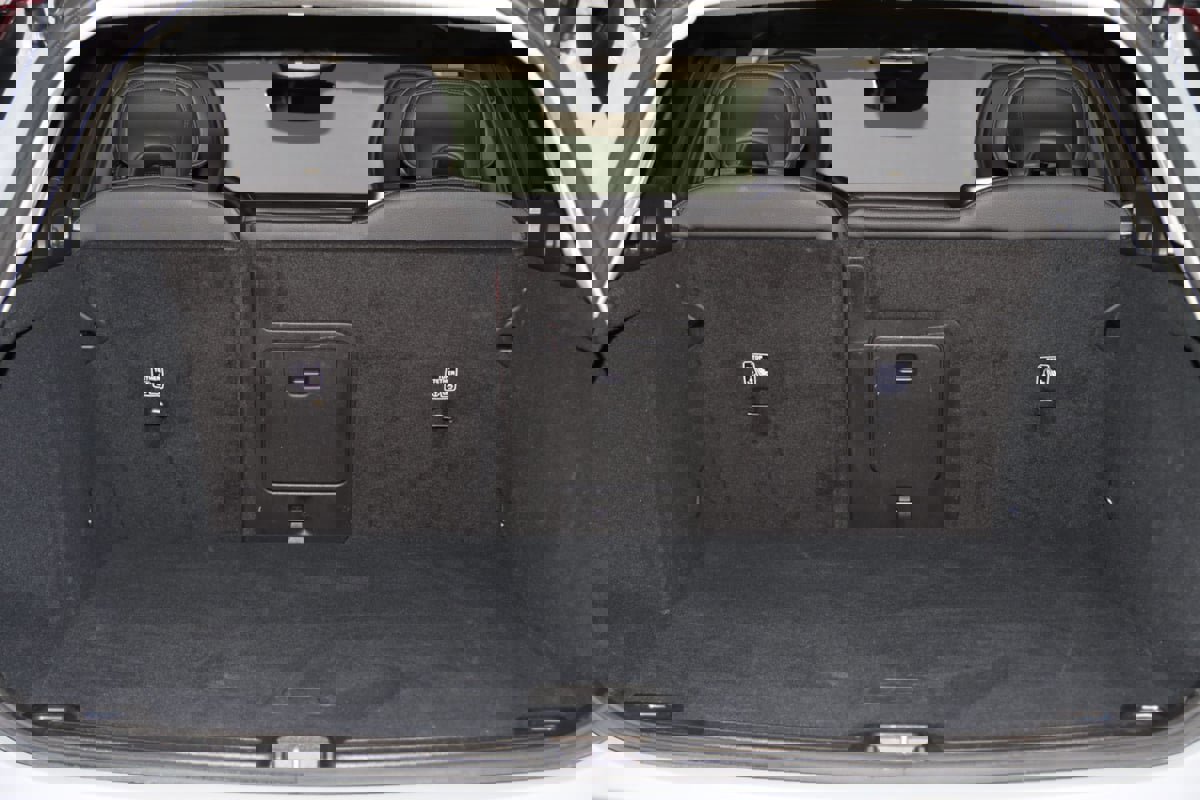 Used 2025 Volvo V60 B5 Cross Country Plus image 62