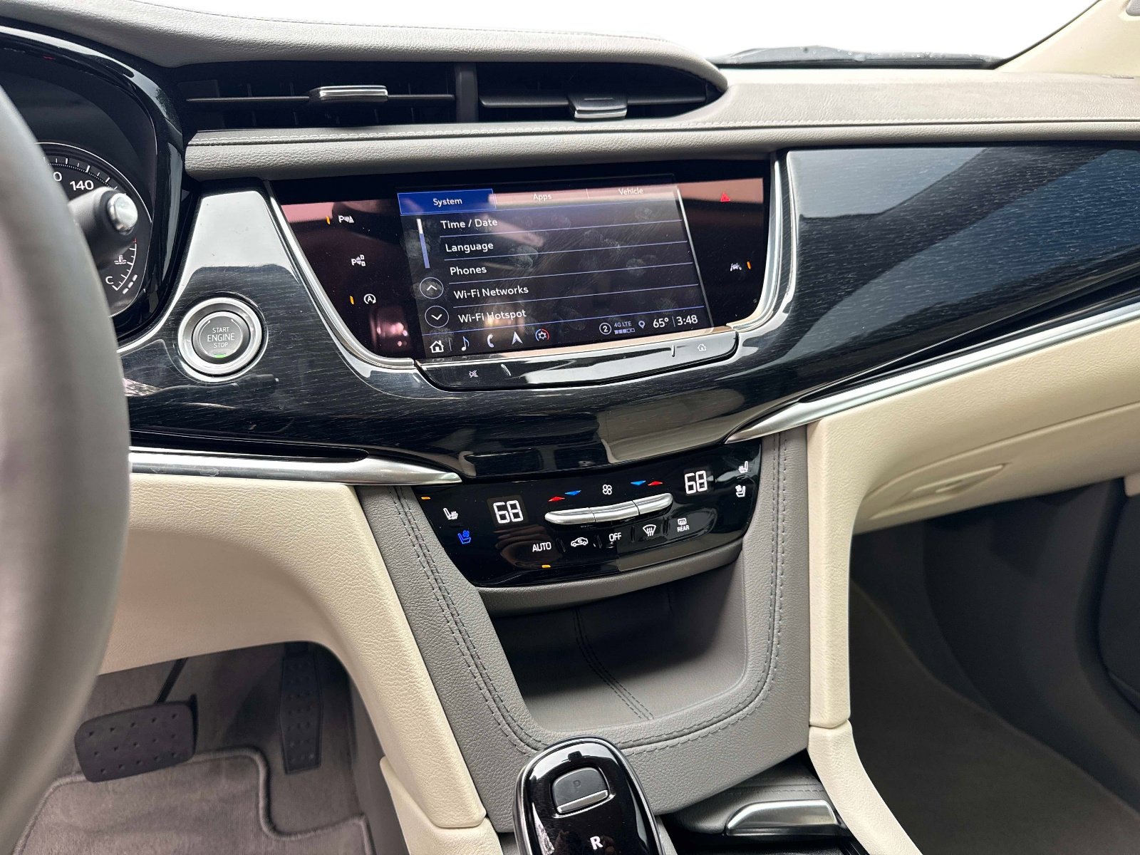 Used 2024 Cadillac XT6 Premium Luxury w/ Technology Package image 27