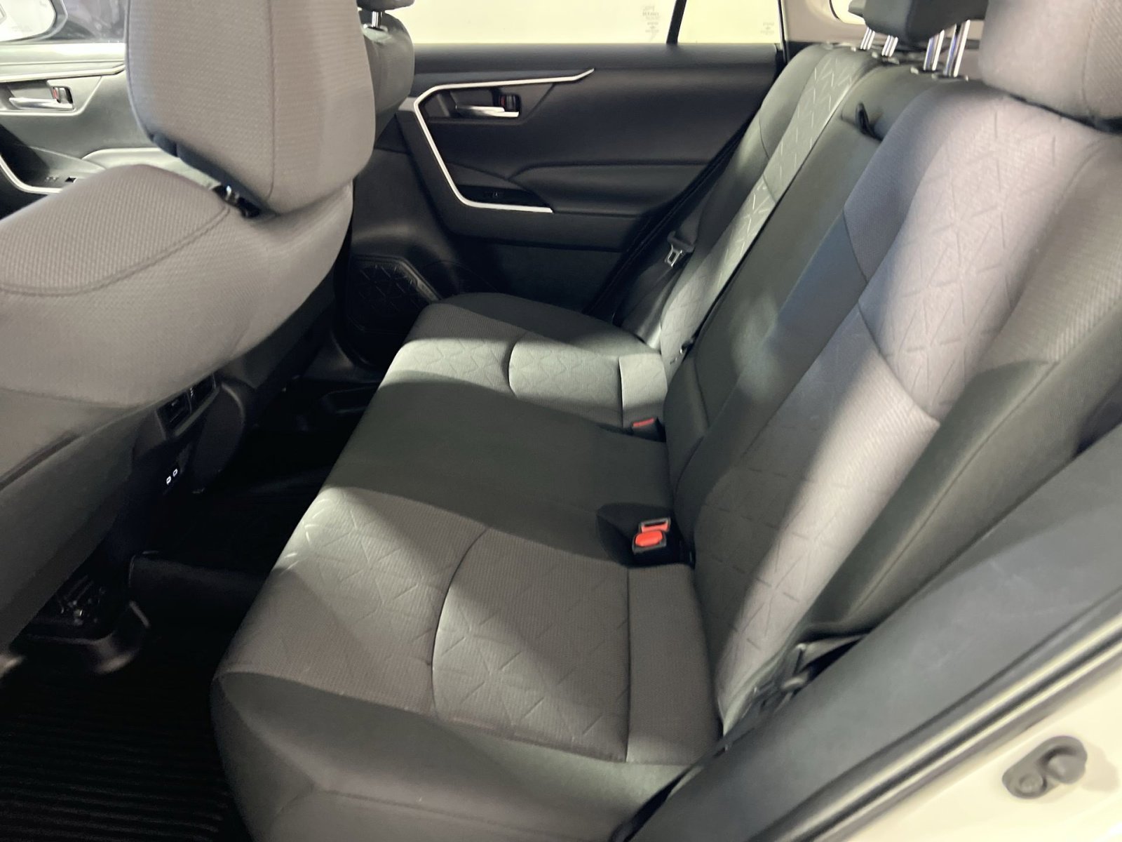 Used 2024 Toyota RAV4 XLE w/ Convenience Package image 17