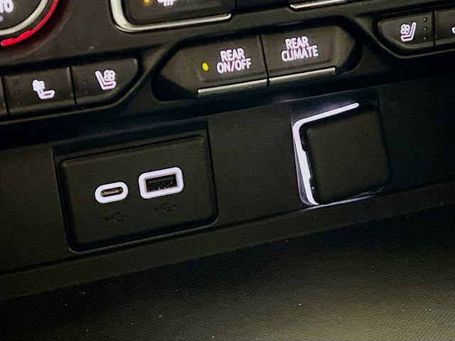 Used 2021 Chevrolet Tahoe High Country w/ Premium Package image 21