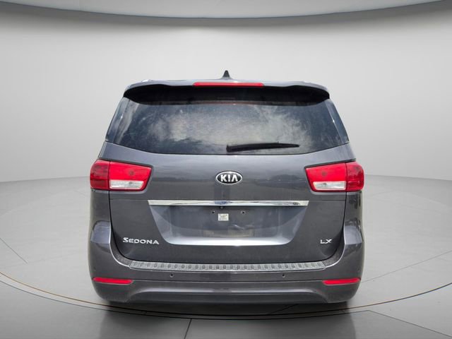 Used 2017 Kia Sedona LX w/ LX Essentials Premium Package FWD image 5