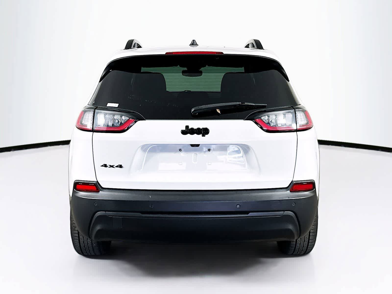 Used 2023 Jeep Cherokee Altitude Lux AWD/4WD image 5