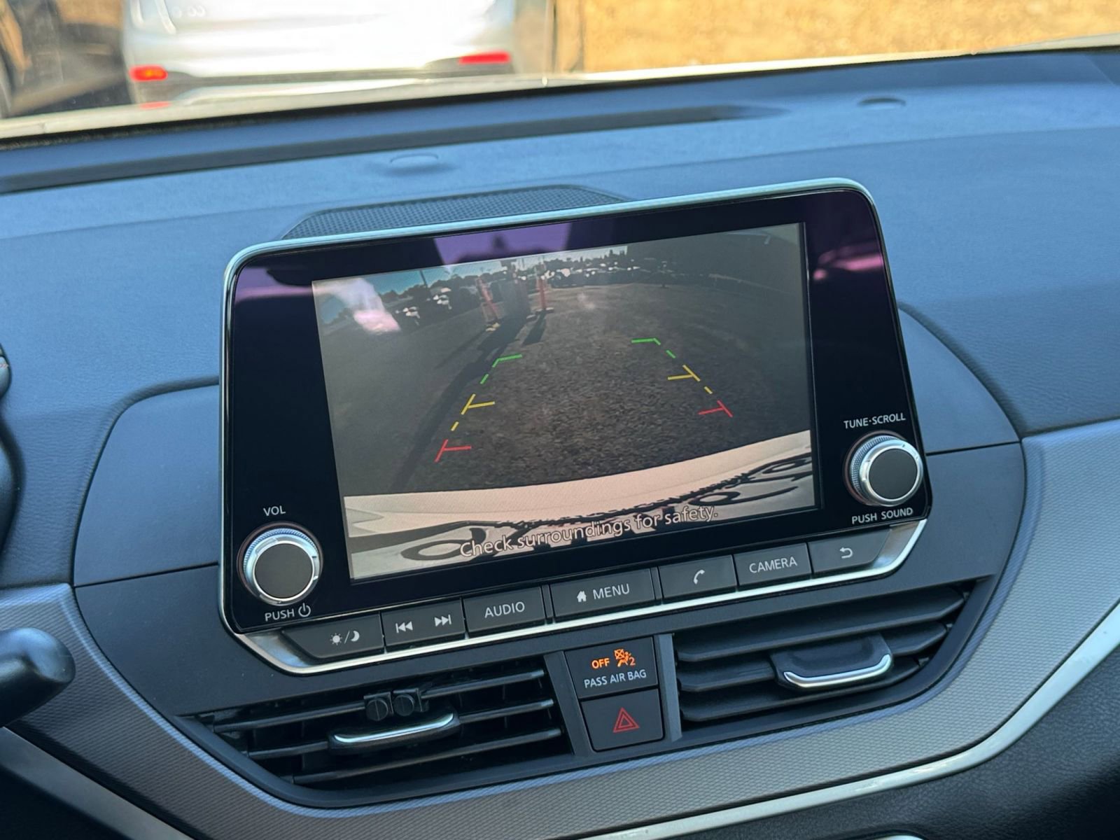 Used 2025 Nissan Altima 2.5 SR image 23