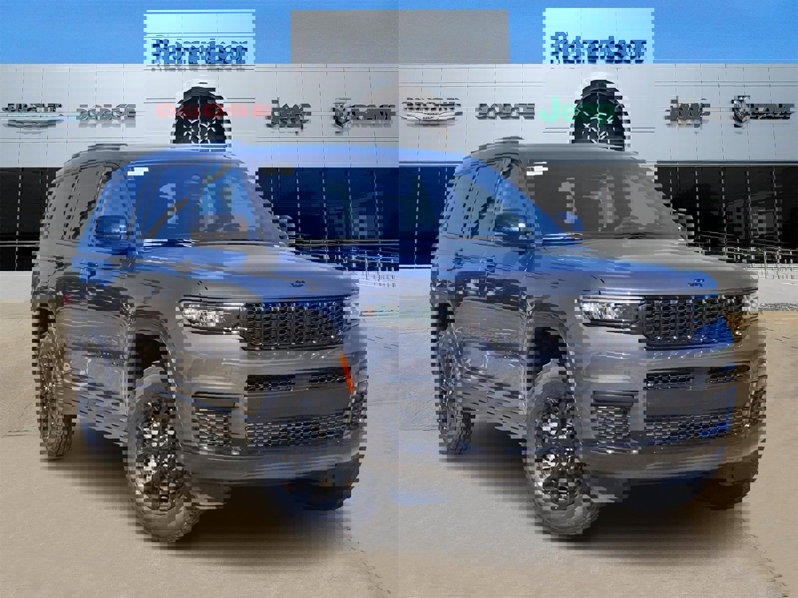 New 2025 Jeep Grand Cherokee L Altitude