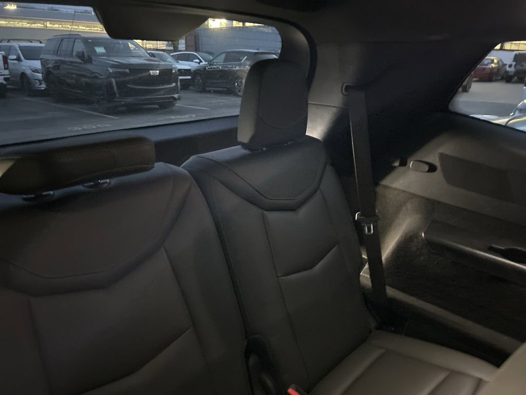 Used 2023 Cadillac XT6 Sport image 12
