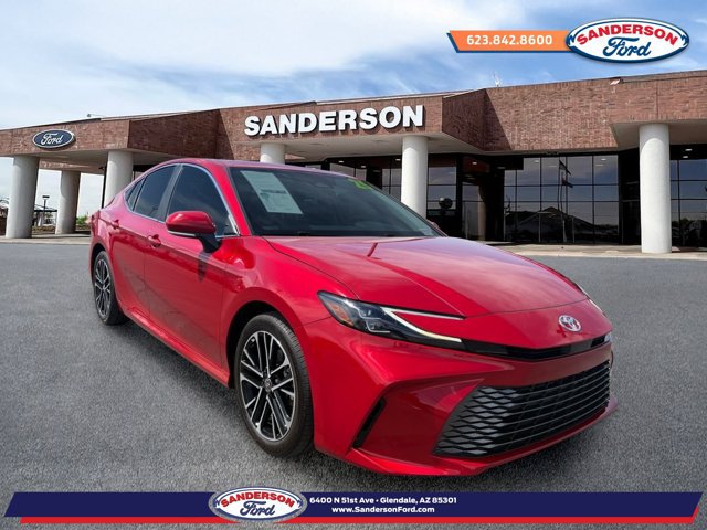 Used 2025 Toyota Camry XLE FWD image 1