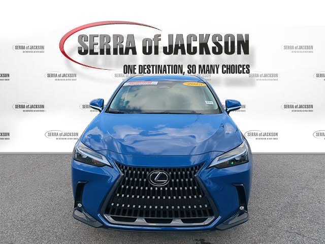 Used 2025 Lexus NX 250 FWD w/ Accessory Package (Z2) image 3