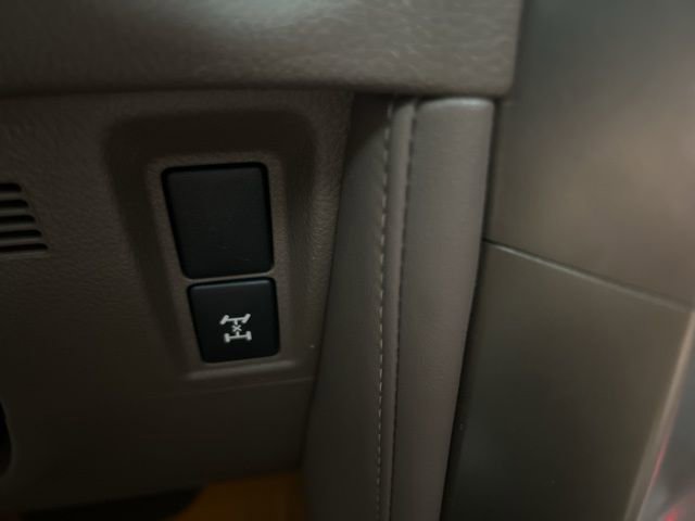 Used 2014 Lexus GX 460 Luxury w/ Preferred Accessory Package image 19