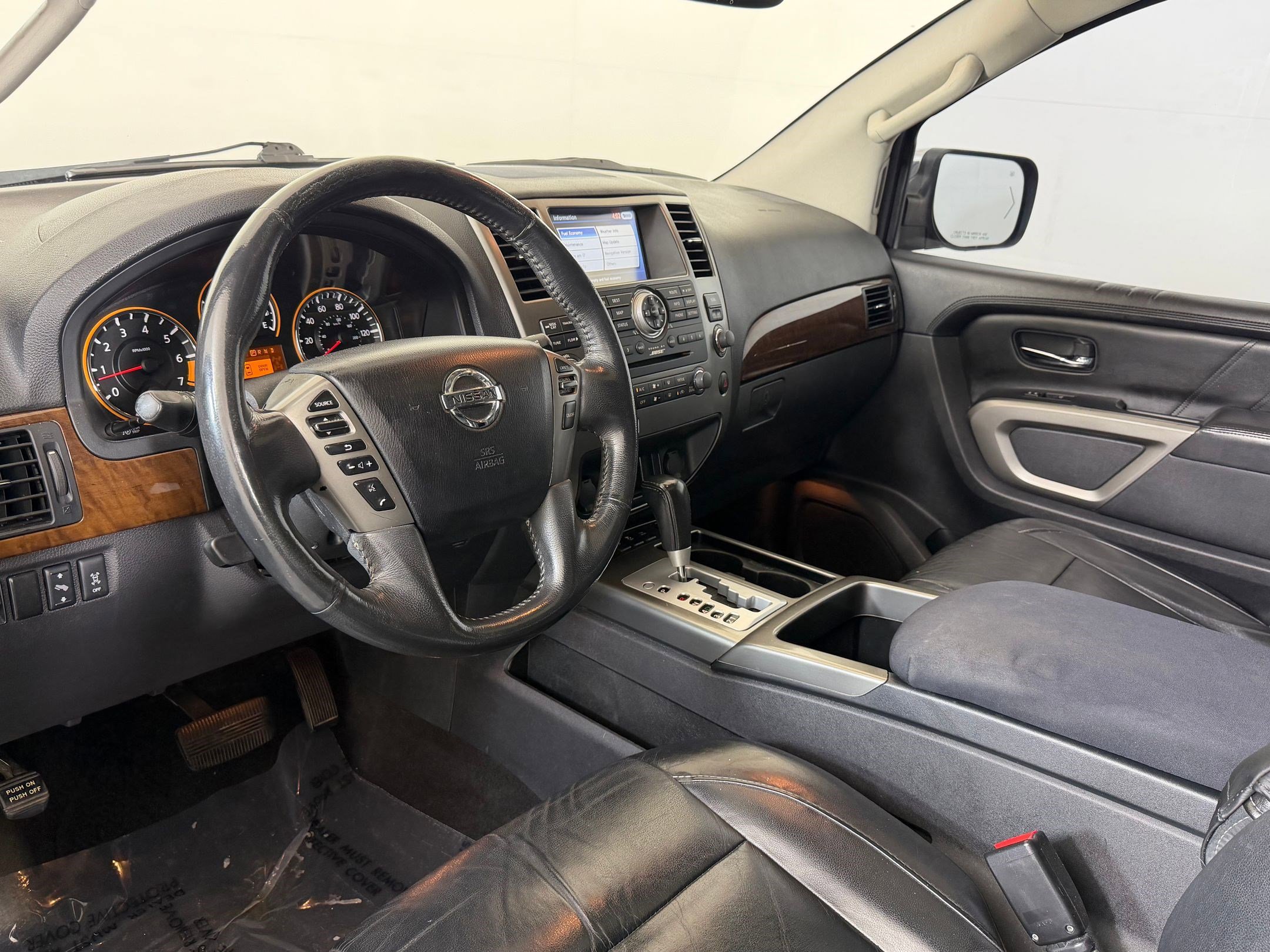 Used 2015 Nissan Armada Platinum RWD image 4