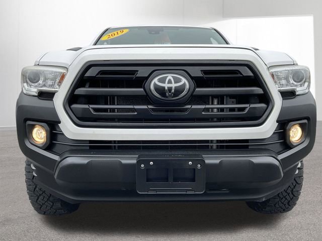 Used 2019 Toyota Tacoma SR image 32
