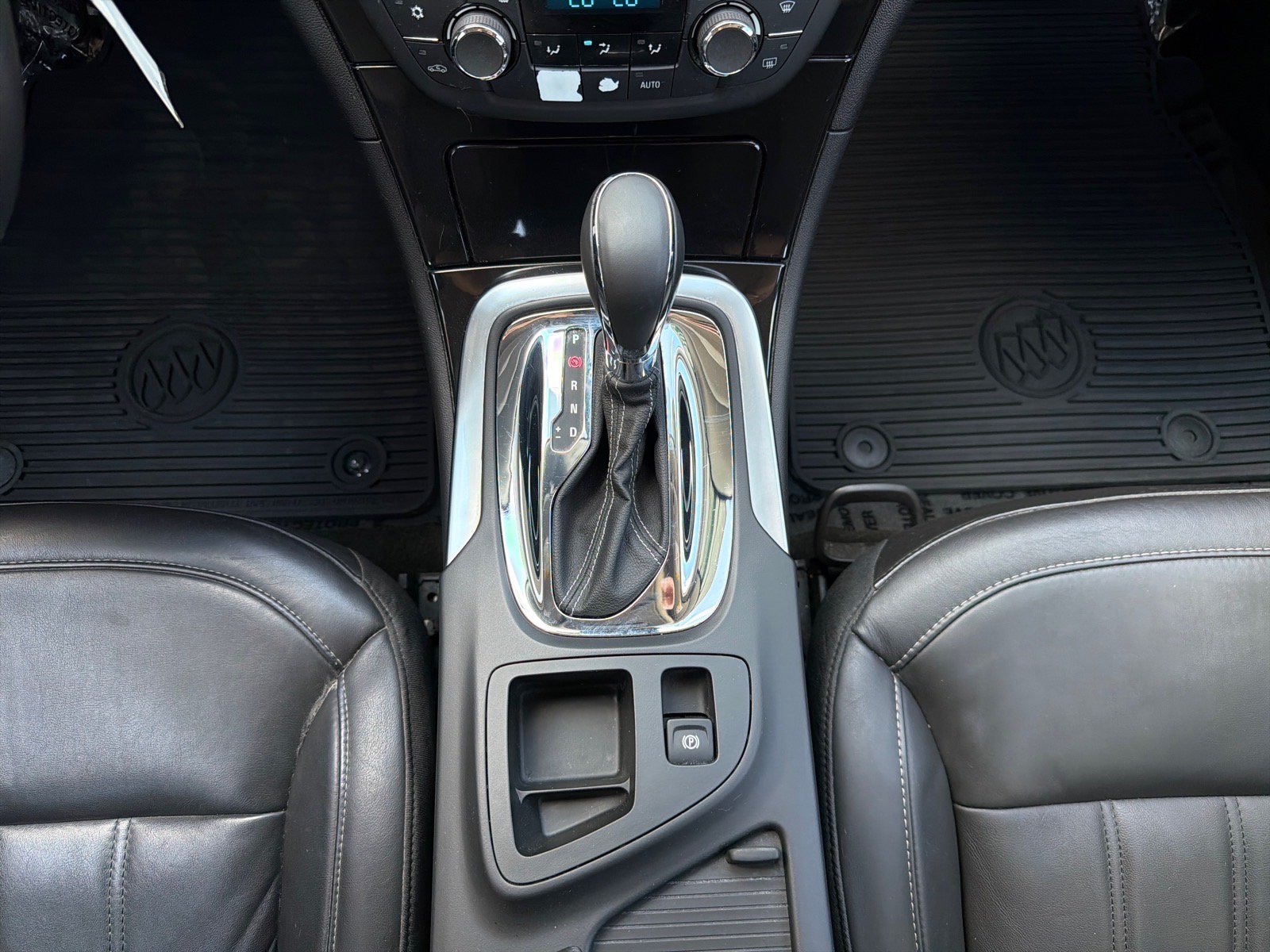 Used 2012 Buick Regal Leather FWD image 21