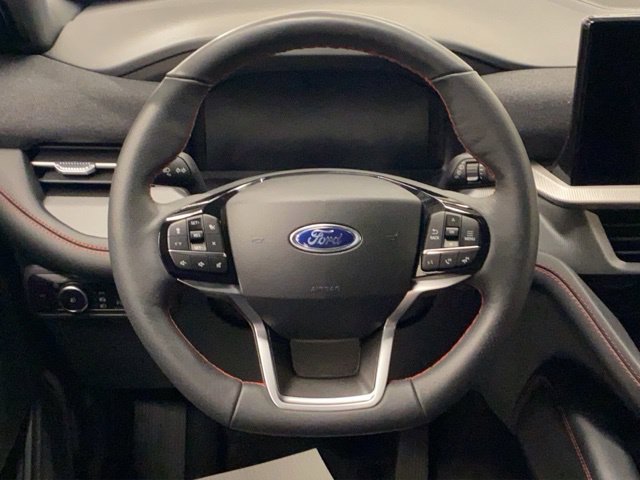 Used 2018 Ford Escape Titanium w/ Ford Safe & Smart Package AWD/4WD image 67