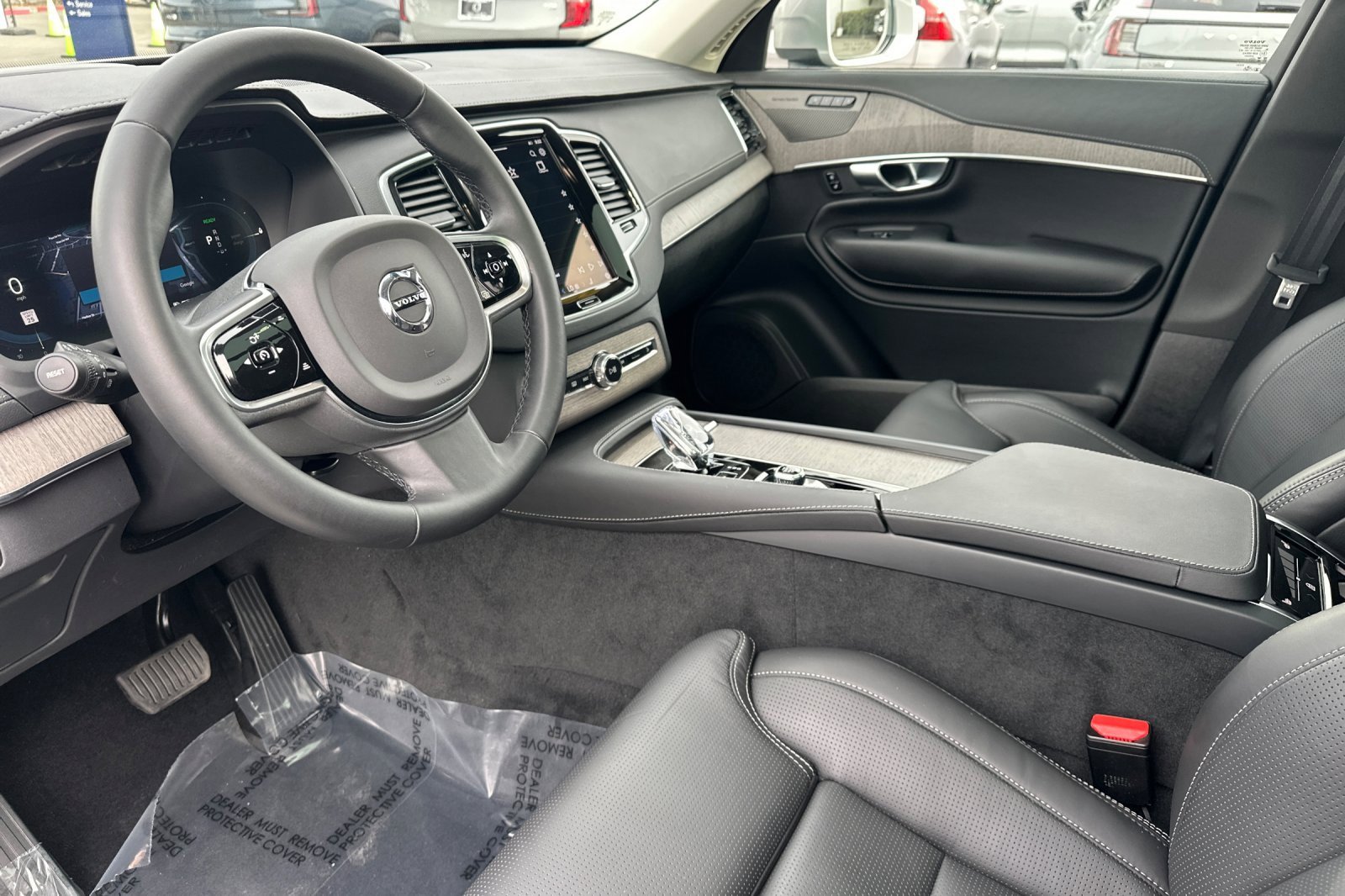 Certified 2023 Volvo XC90 T8 Ultimate image 14