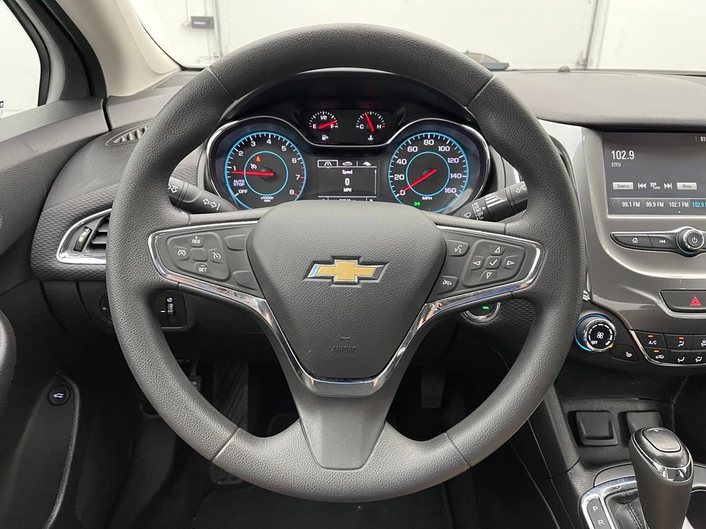 Used 2017 Chevrolet Cruze LT w/ Convenience Package FWD image 18