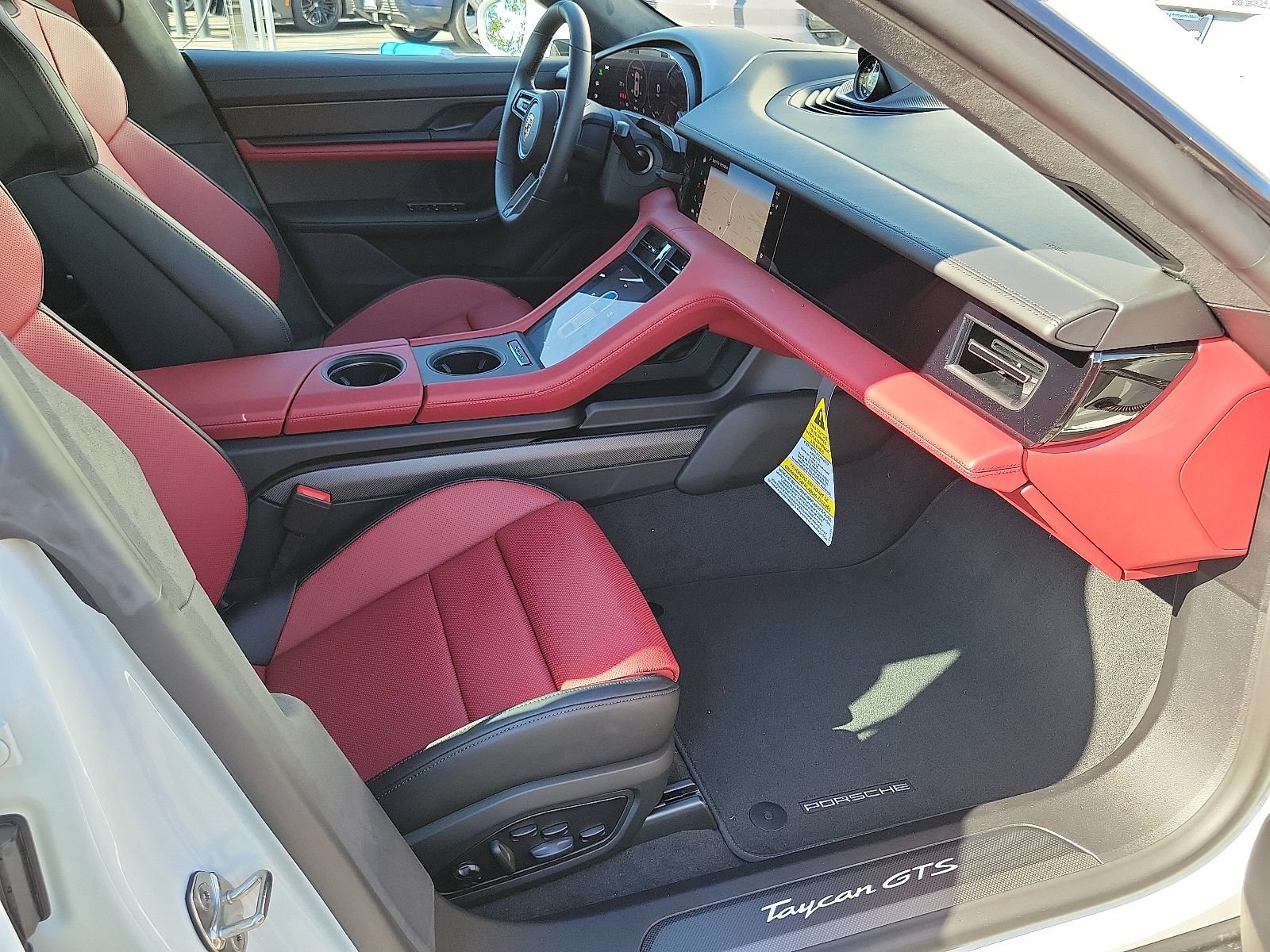 New 2025 Porsche Taycan GTS AWD/4WD image 23