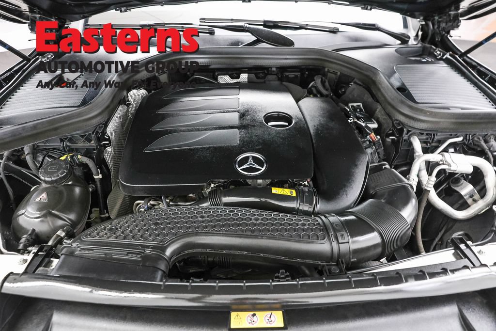 Used 2023 Mercedes-Benz GLC 300 4MATIC Coupe image 7