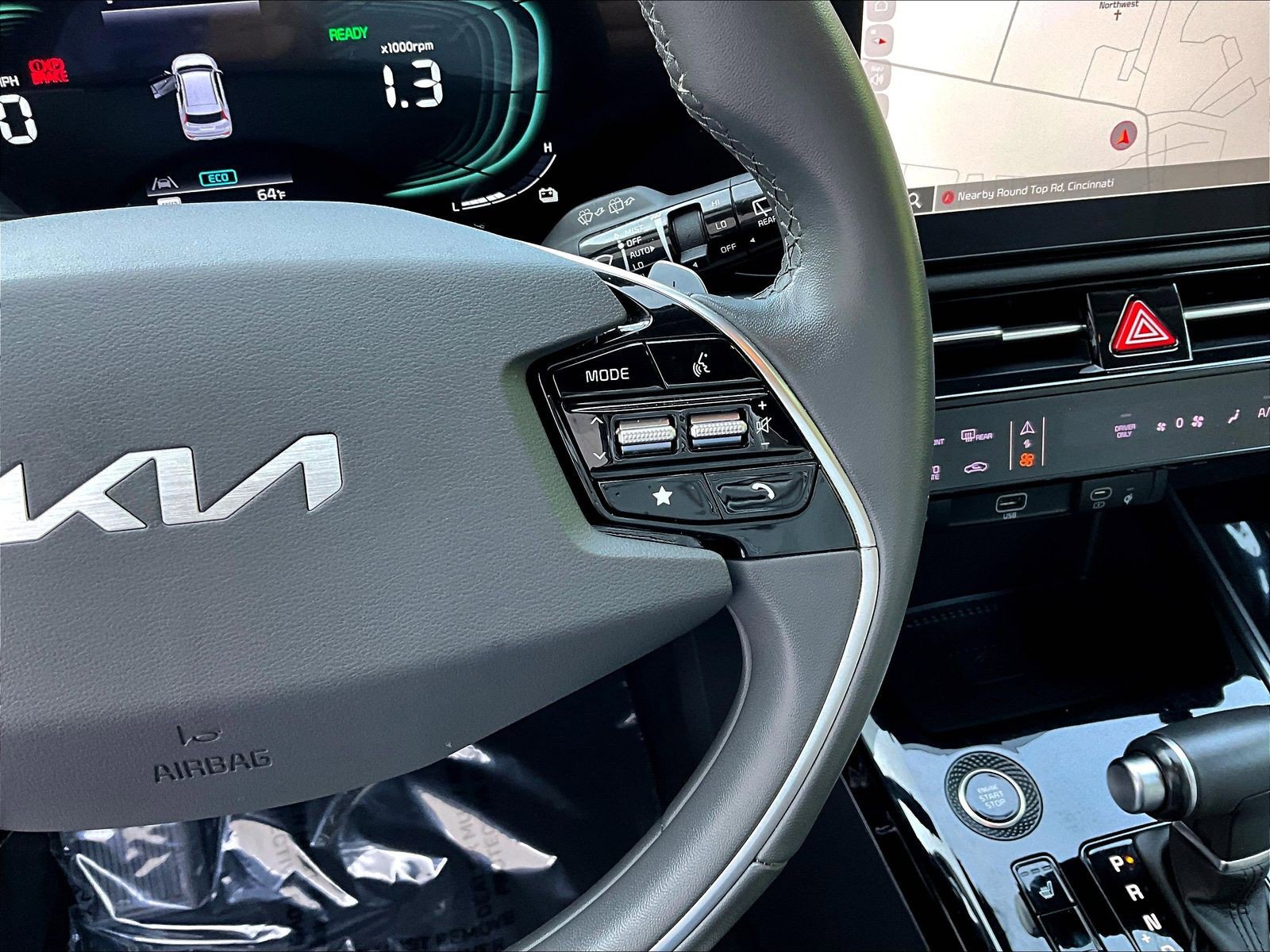 Certified 2023 Kia Niro EX FWD image 12