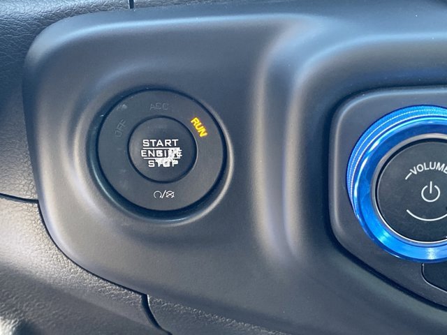 Used 2022 Jeep Wrangler Unlimited Sahara w/ Cold Weather Group image 18