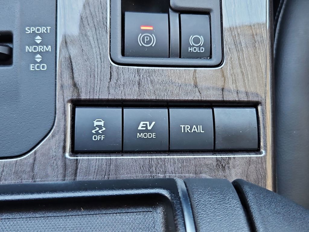 Used 2021 Toyota Highlander Limited image 23