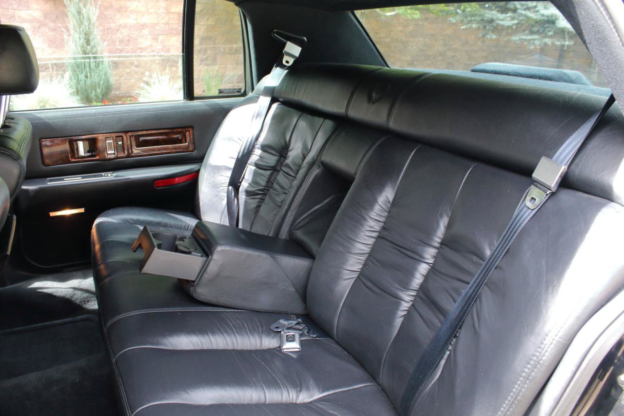 Used 1996 Cadillac Fleetwood Brougham RWD image 63