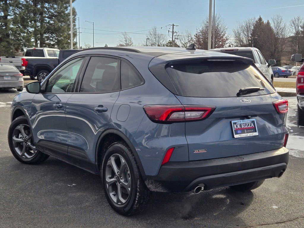 Certified 2025 Ford Escape ST-Line image 13