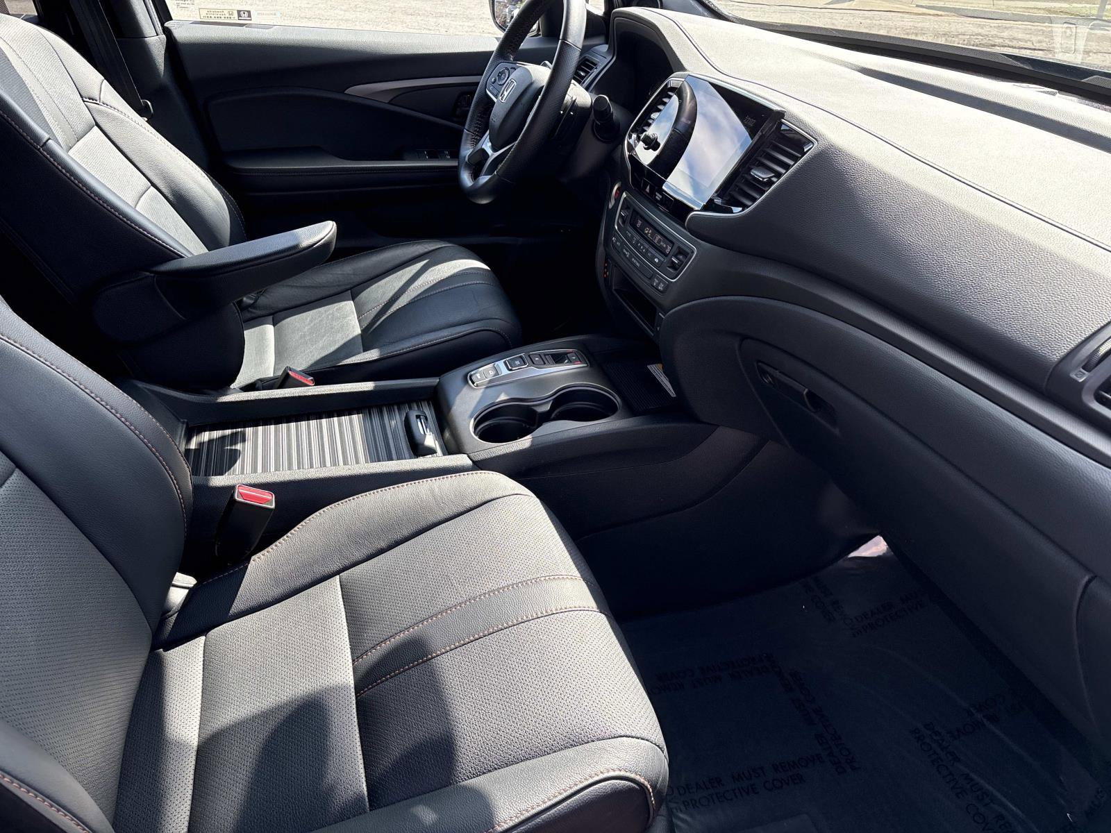 Used 2023 Honda Passport TrailSport image 35