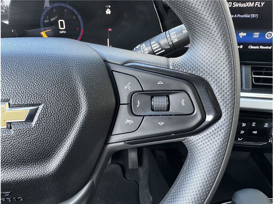 Used 2026 Chevrolet Trax LT FWD image 22
