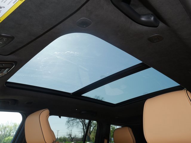 New 2025 Jeep Grand Cherokee Summit w/ Adv Protech Group IV image 3