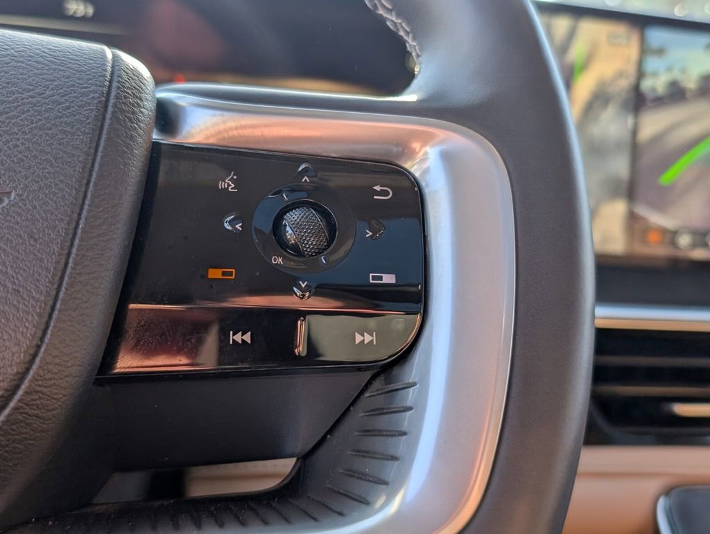 Used 2025 INFINITI QX80 Luxe image 25