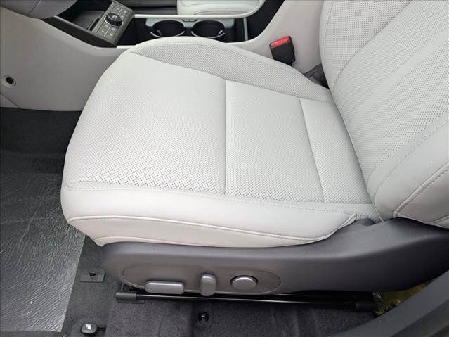 New 2026 Hyundai Kona Limited FWD image 4