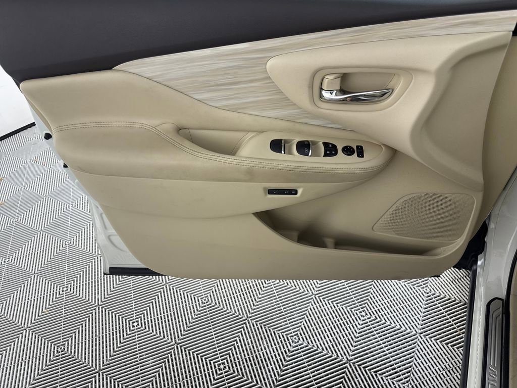 Used 2015 Nissan Murano SL w/ SL Technology Package image 10