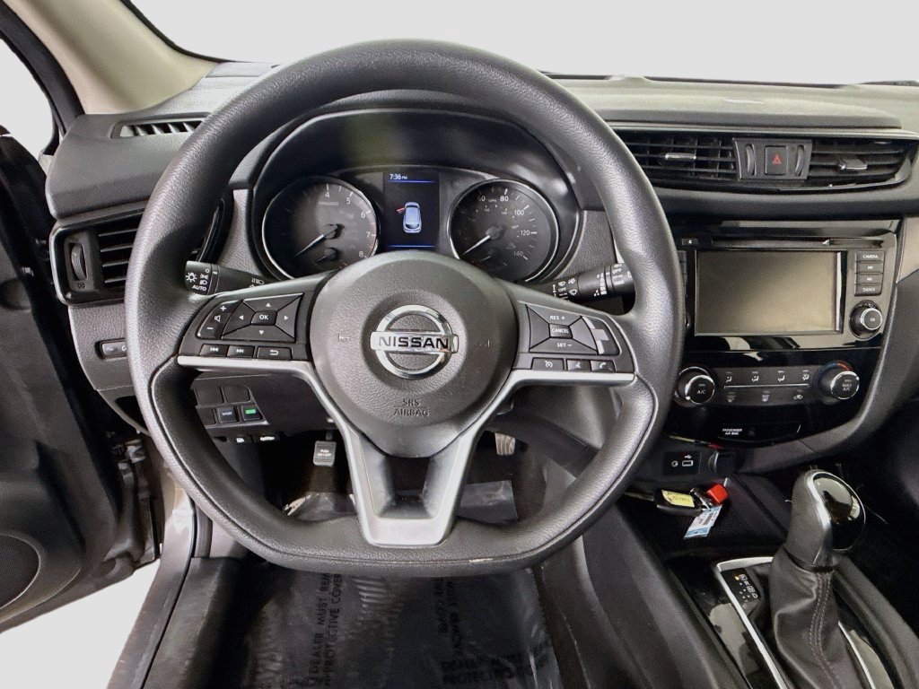Used 2020 Nissan Rogue Sport S FWD image 12