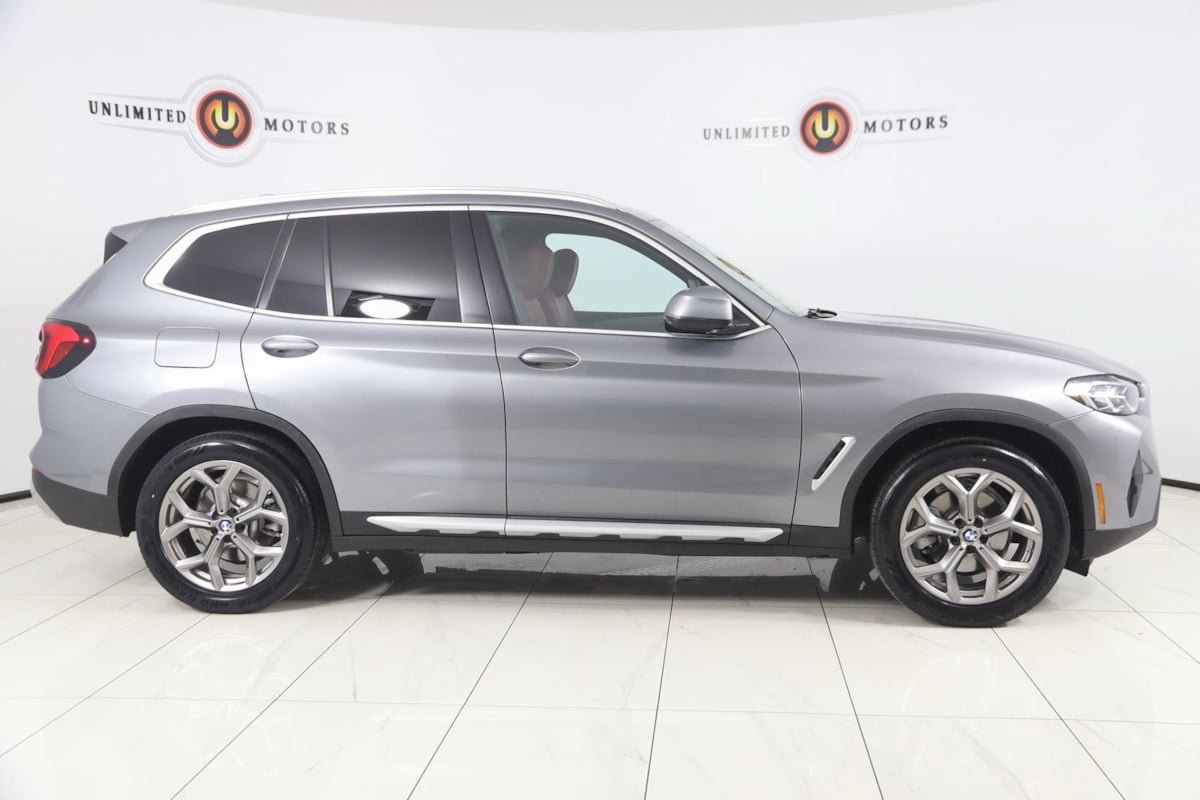 Used 2023 BMW X3 xDrive30i w/ Convenience Package w/ZPA AWD/4WD image 2