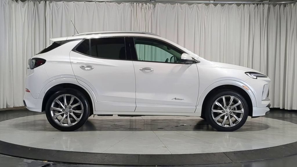 Used 2024 Buick Encore GX Avenir w/ Avenir Technology Package AWD/4WD image 11