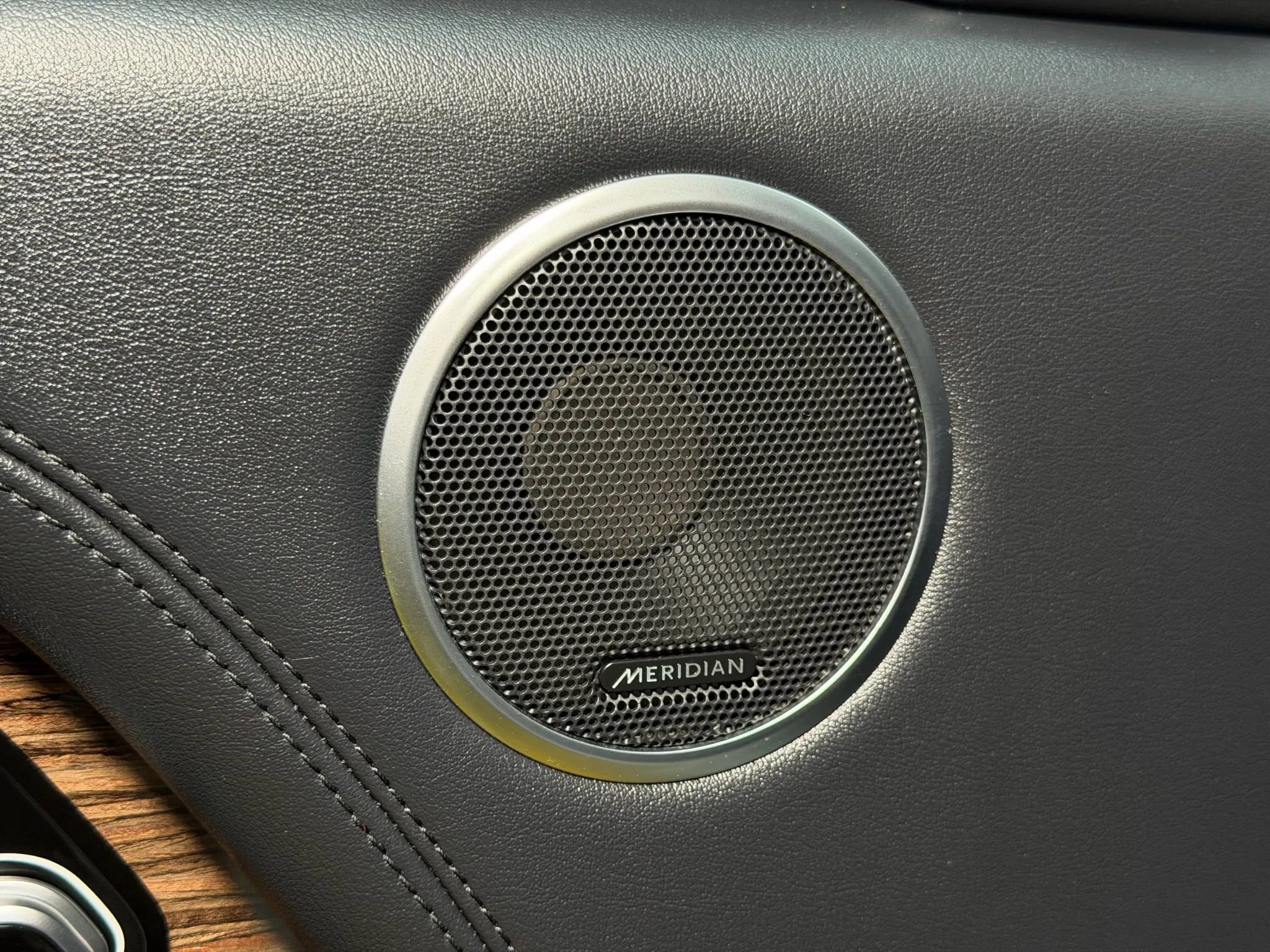 Used 2018 Land Rover Range Rover HSE AWD/4WD image 38