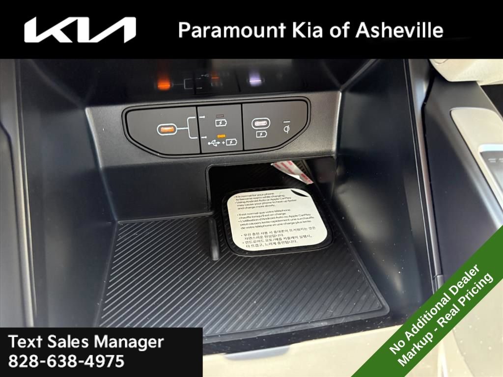 New 2026 Kia Sorento S w/ S Panoramic Sunroof Package FWD image 16