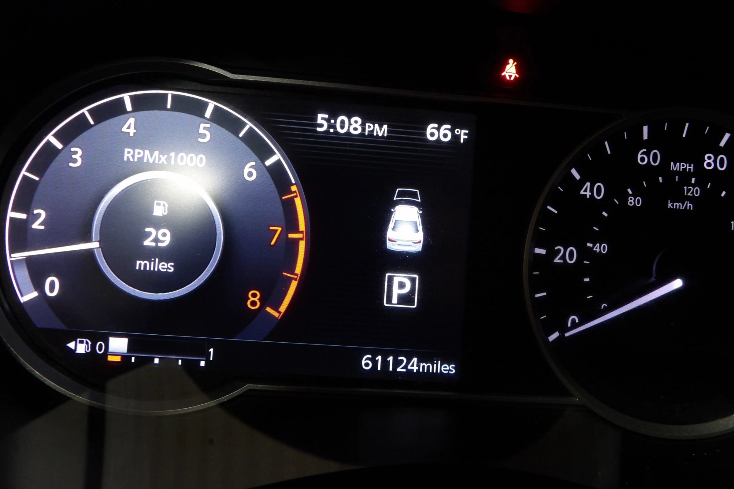 Used 2022 Nissan Versa SR FWD image 20