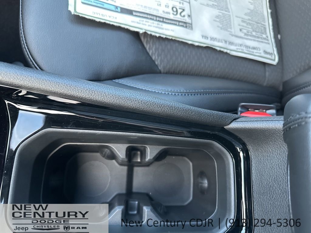 New 2026 Jeep Compass Latitude image 33
