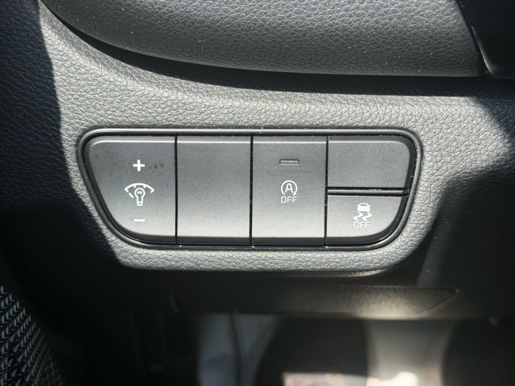 Used 2024 Kia Seltos S AWD/4WD image 13