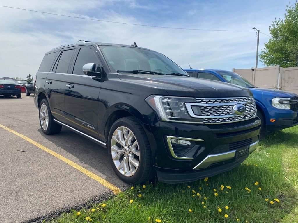 Used 2018 Ford Expedition Platinum RWD image 3