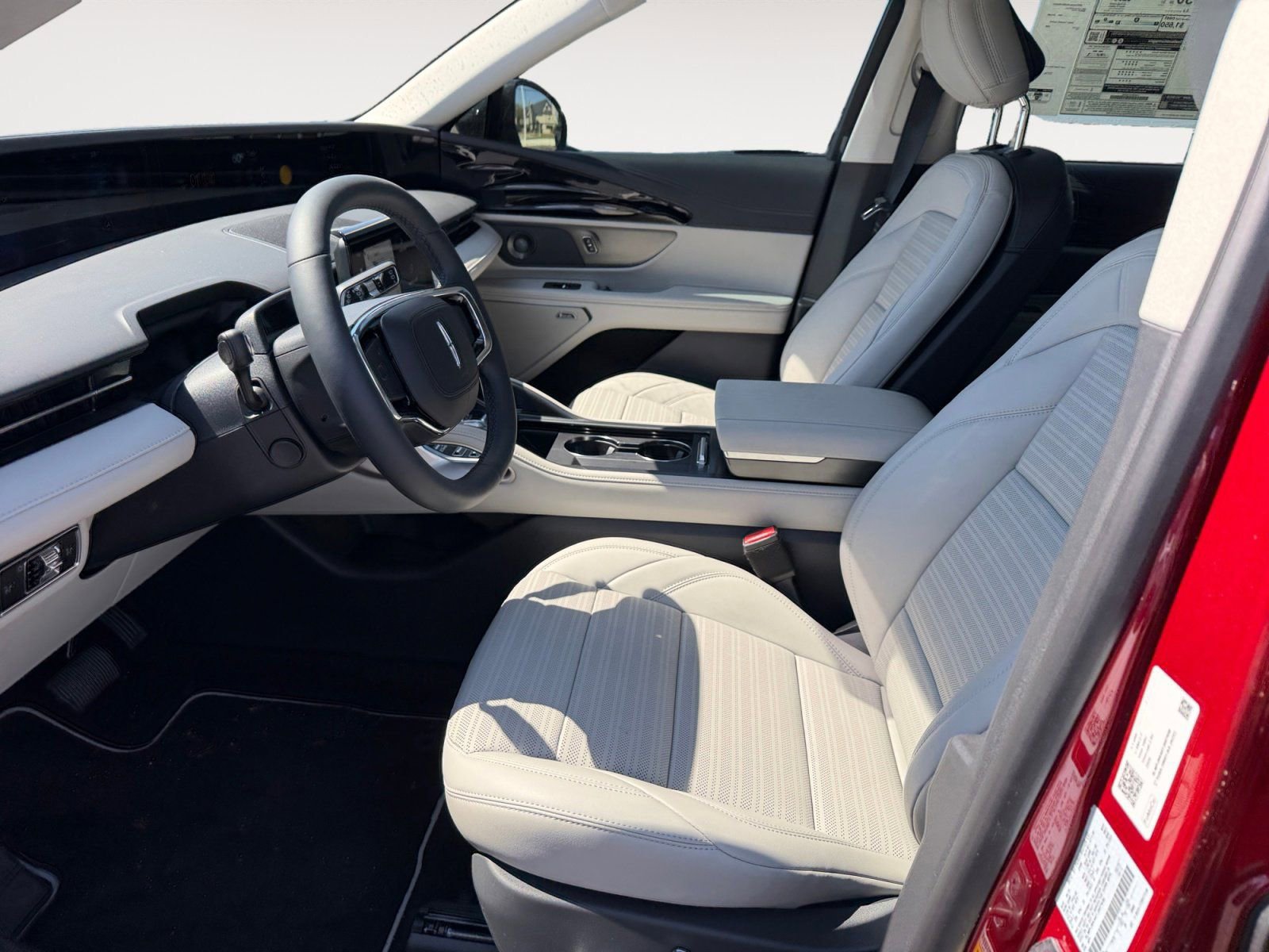 New 2026 Lincoln Nautilus Reserve w/ Jet Appearance Package image 9