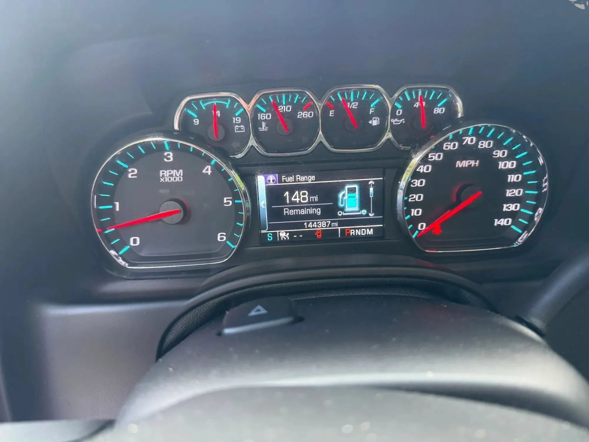 Used 2015 Chevrolet Suburban LTZ RWD image 22