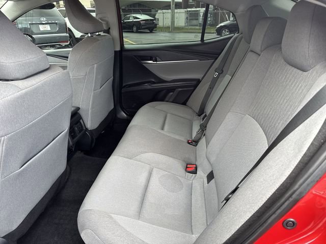 Used 2025 Toyota Camry LE w/ Convenience Package image 22