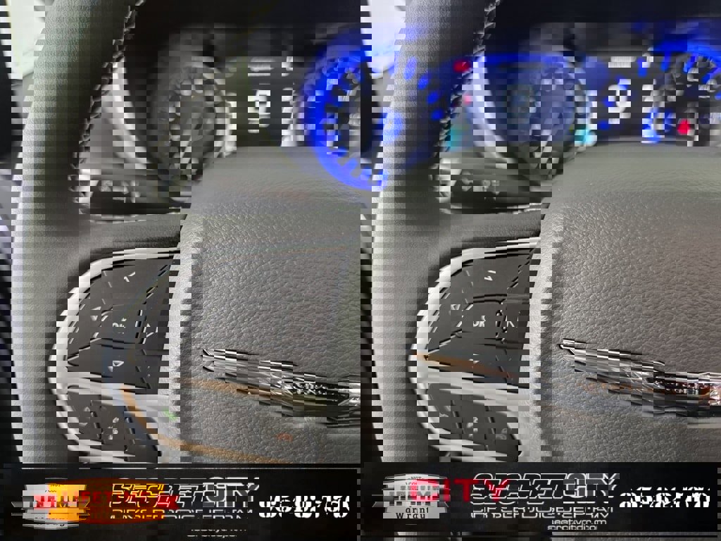 New 2026 Chrysler Voyager LX image 16