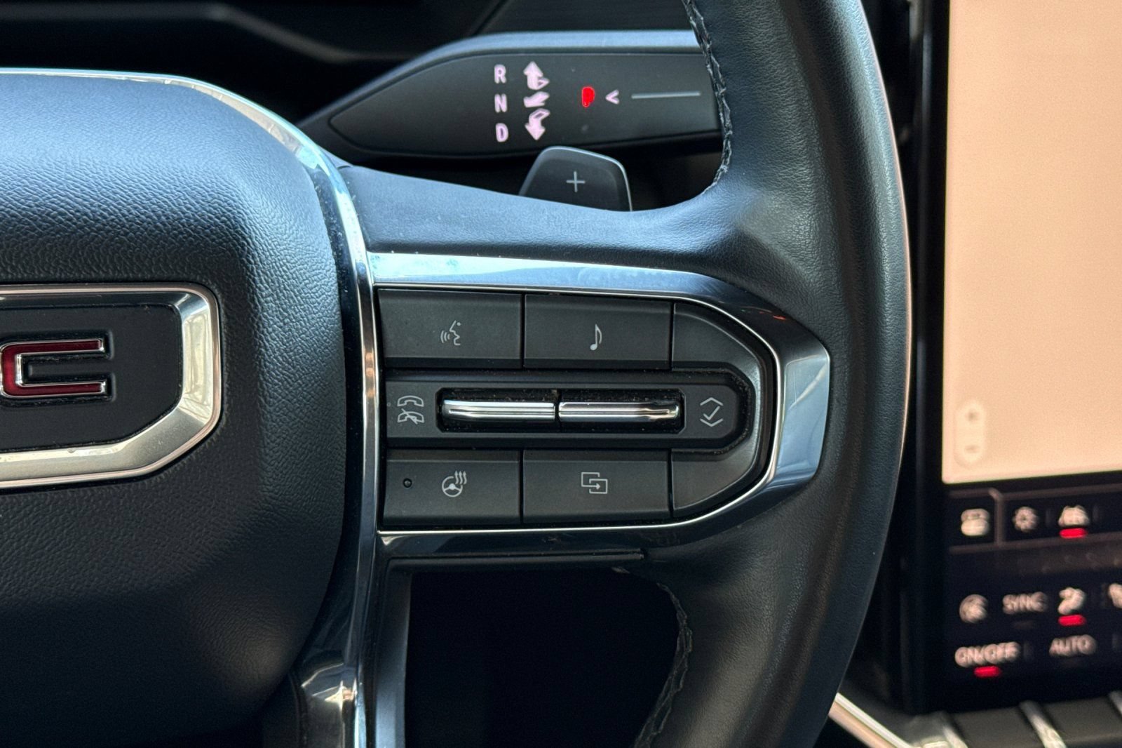 Used 2024 GMC Acadia Elevation FWD image 38