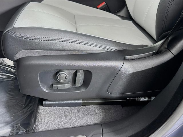 Used 2026 Land Rover Range Rover Velar S image 22